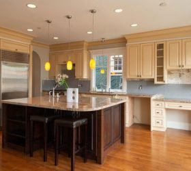 vacuum-kitchen-cabinets-768x512